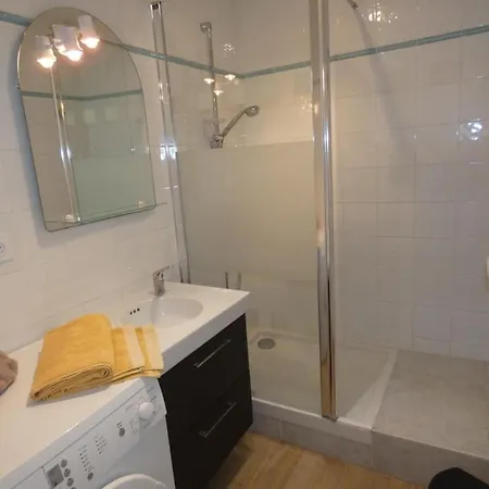 Pour 6 Personnes A 10m Des Plages, Animaux Acceptes, Parking - Fr-1-540-244 Lejlighed *