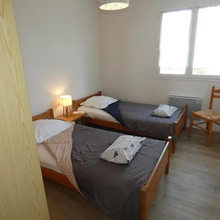 Pour 6 Personnes A 10m Des Plages, Animaux Acceptes, Parking - Fr-1-540-244
